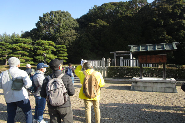 大阪・兵庫・奈良 歴史街道リレーウォーク 最初に訪れた称徳天皇陵