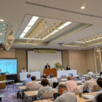 2026年6月16日 (土) 第25回通常総会開催［於：ホテルリガーレ春日野］総会開始、102名の出席がありました